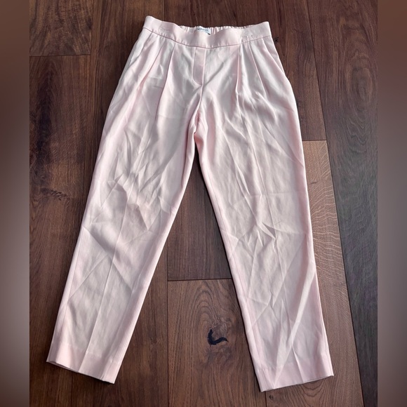 Aritzia Pants - Aritzia Pink Effortless pant